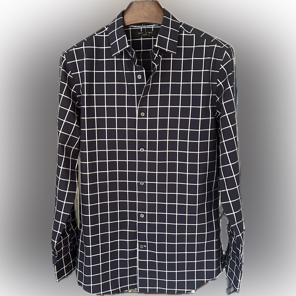 NWT Banana republic navy blue button-down shirt